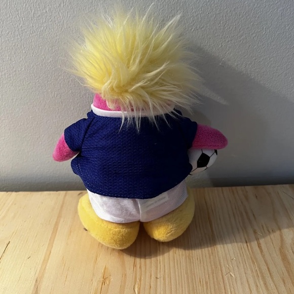 Disney Club Penguin Team Blue Soccer Player Collectible Plush 7" Pink Girl - Picture 2 of 3